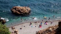 Akdeniz sahillerinde bayram yoğunluğu - ANTALYA/MUĞLA