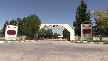 Şehitliklere Bayram Ziyareti