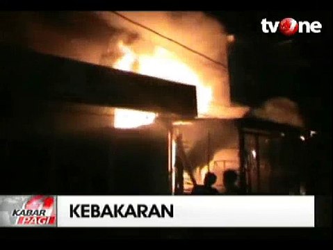 Kebakaran Hebat Hanguskan Ruko Berlantai Dua