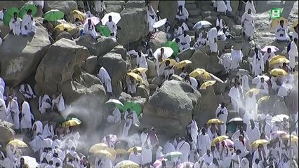 Peregrinação a Meca chega a ponto culminante