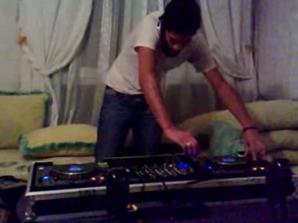 DJ MOUSS HOUSE MIX
