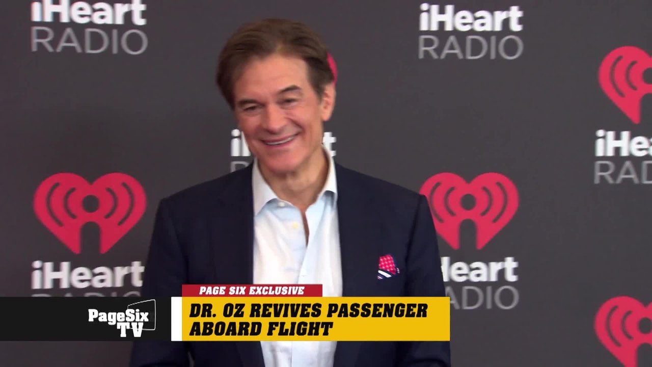 Some heroes don't wear capes, they wear scrubs! Like talk show host @DrOz, who sprang into action and saved a stranger's life mid-flight! #PageSixTV has the amazing story of the sky-high rescue! #W2GW