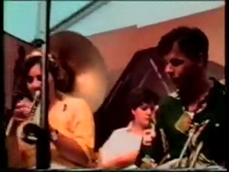 Buddy's Habits - Certains l'aiment chaud 1992