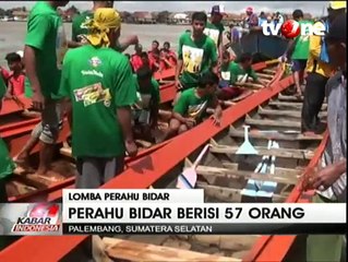 HUT Kota Palembang, Warga Gelar Lomba Perahu Bidar