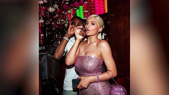 Selena Gomez SHADED By Hailey Baldwin! Kylie Jenner RESPONDS TO Breakup Rumours! | DR