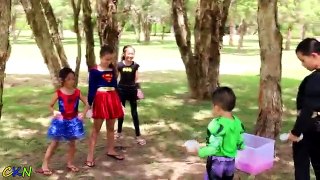 Superhero Kids Bunch O Balloons Water Fight Fun With Batman Hulk Supergirl Batgirl Ckn Toy