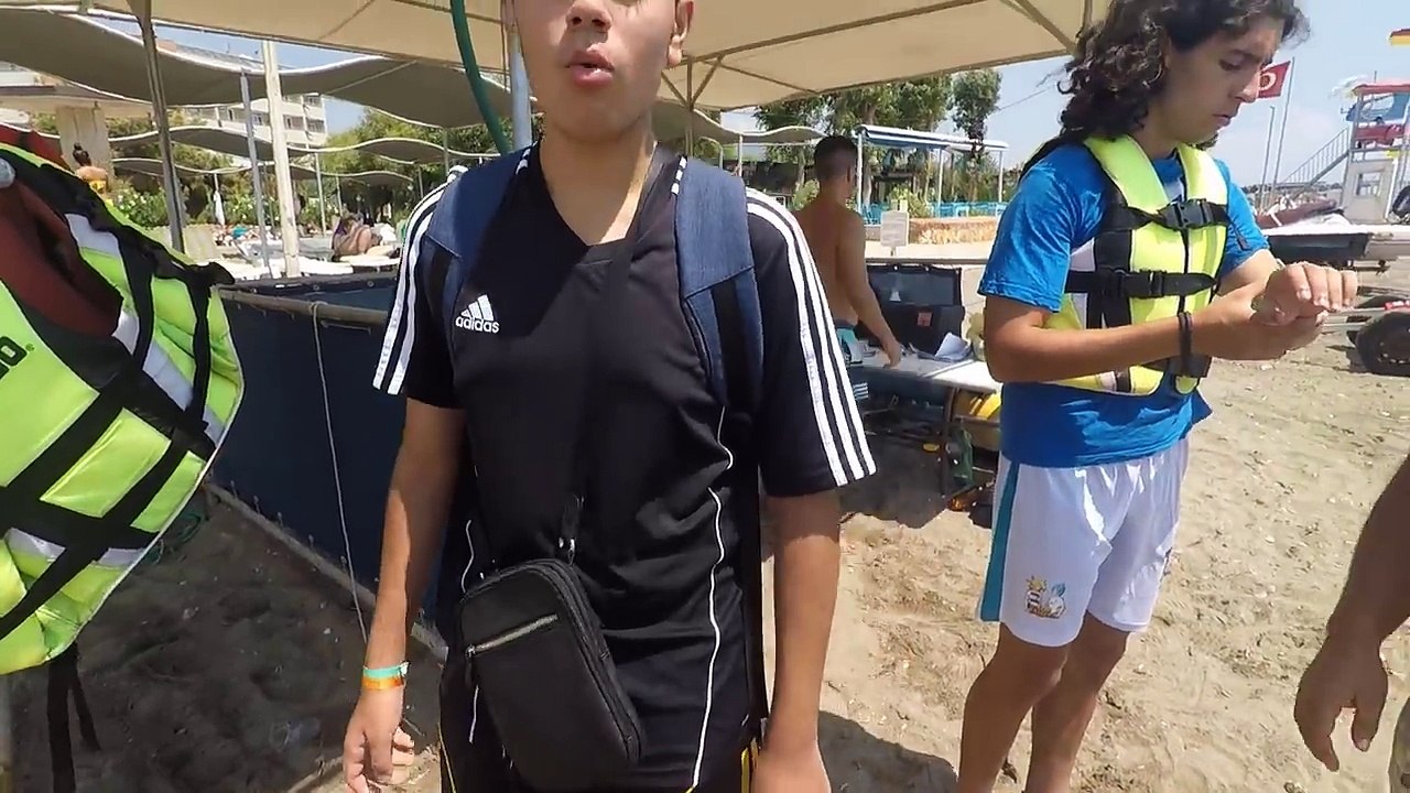 CE VENDEUR NOUS ARNAQUE DE L'ARGENT POUR LE JETSKI !?