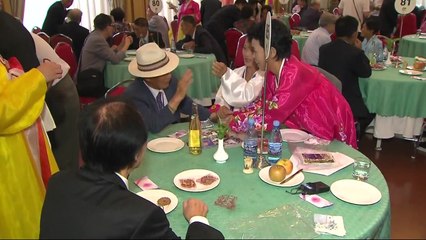 이산상봉 이틀째...방에서 '오붓한' 점심도 / YTN