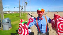 aprende colores para niños Blippi Español en La Playa con Juguetes de Arena | Aprende Colo