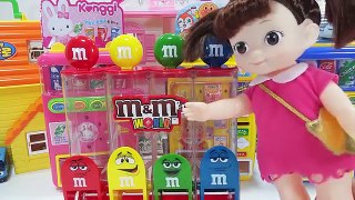 Baby Doll and M&M Candy Dispenser Poli car pororo toys play 콩순이와 M&M 초콜릿 자판기 아기인형 폴리 뽀로로 장