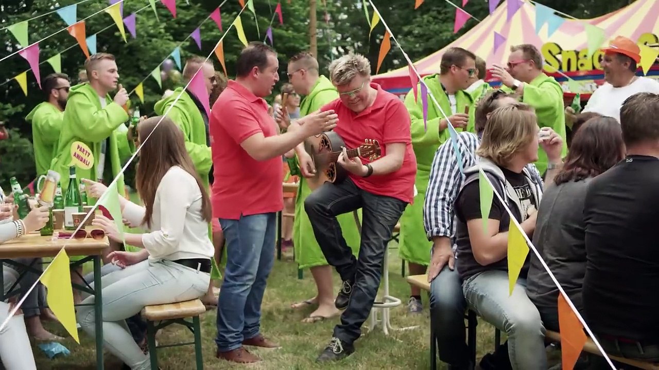 Stef Ekkel & René Karst Liever Te Dik In De Kist (Dan Weer Een Feestje Gemist)