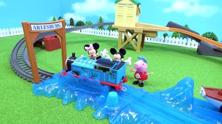 トーマス プラレール 水の中を走る : ミニーマウス アンパンマン / Thomas & Friends Trackmaster Treasure Chase Set
