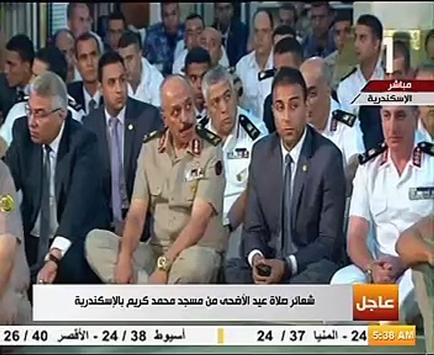 بدء شعائر صلاة عيد الأضحى بمسجد محمد كريم برأس التين
