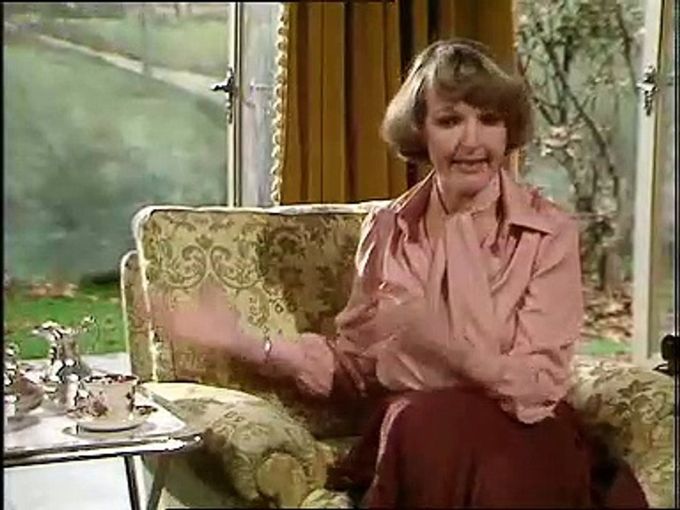 To The Manor Born - S01E05 - The Summer Hunt Ball