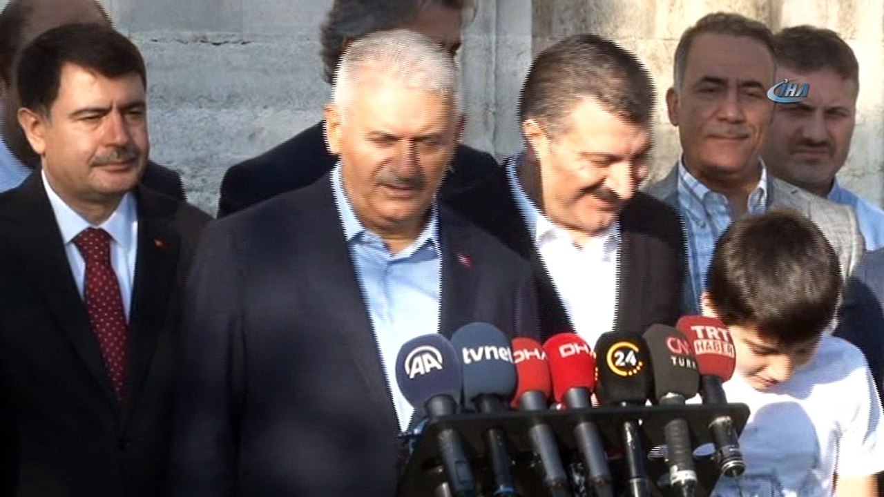 TBMM Başkanı Binali Yıldırım Bayram Namazı çıkışında açıklamalarda bulundu