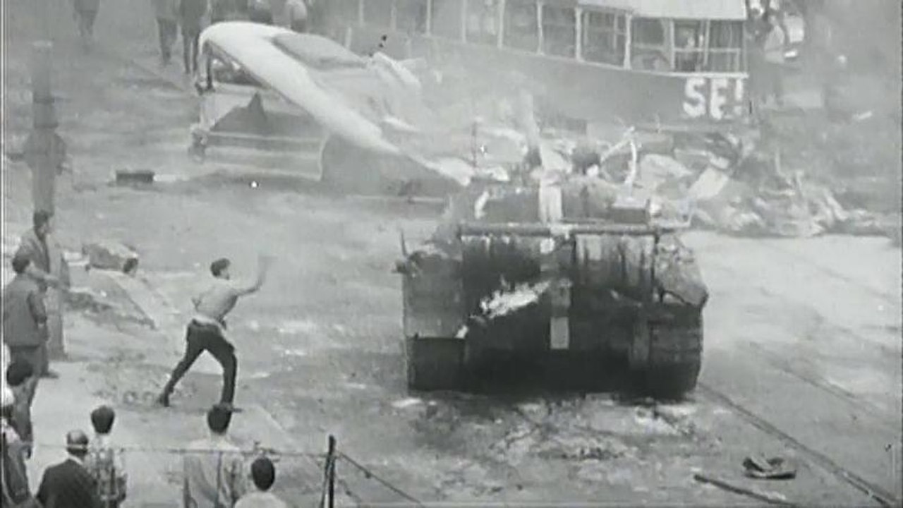 Demonstranten in Prag erinnern an Sowjeteinmarsch von 1968