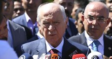 Son Dakika! Türkeş'in Kabrini Ziyaret Eden Bahçeli'den Erken Seçim Yorumu