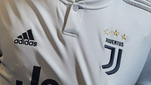 La Juventus Turin dévoile son maillot extérieur 2018-2019