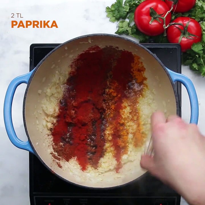Dieses Chicken Tikka Masala wird dich und deine Geschmacksknospen jubeln lassen. Das ganze Rezept gibt es hier:  [Angebot von BuzzFeed] Das Tasty-Kochbuch gib