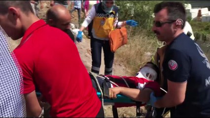 Kaçan boğanın arkasından kanala atladı - İSTANBUL