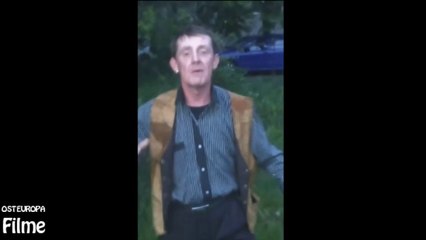 Betrunkener Mann in der Osternacht