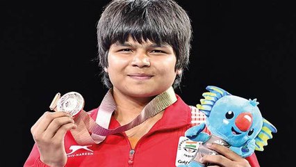 Asian Games 2018 : Divya Kakran bags Bronze in 68kg freestyle category | वनइंडिया हिंदी