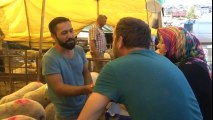 İzmir'de Vatandaşlar Bayramın İlk Gününde Kurban Pazarlarına Akın Etti
