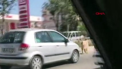 Ankara'da kaçan kurbanlığa otomobil çarptı! O anlar kamerada