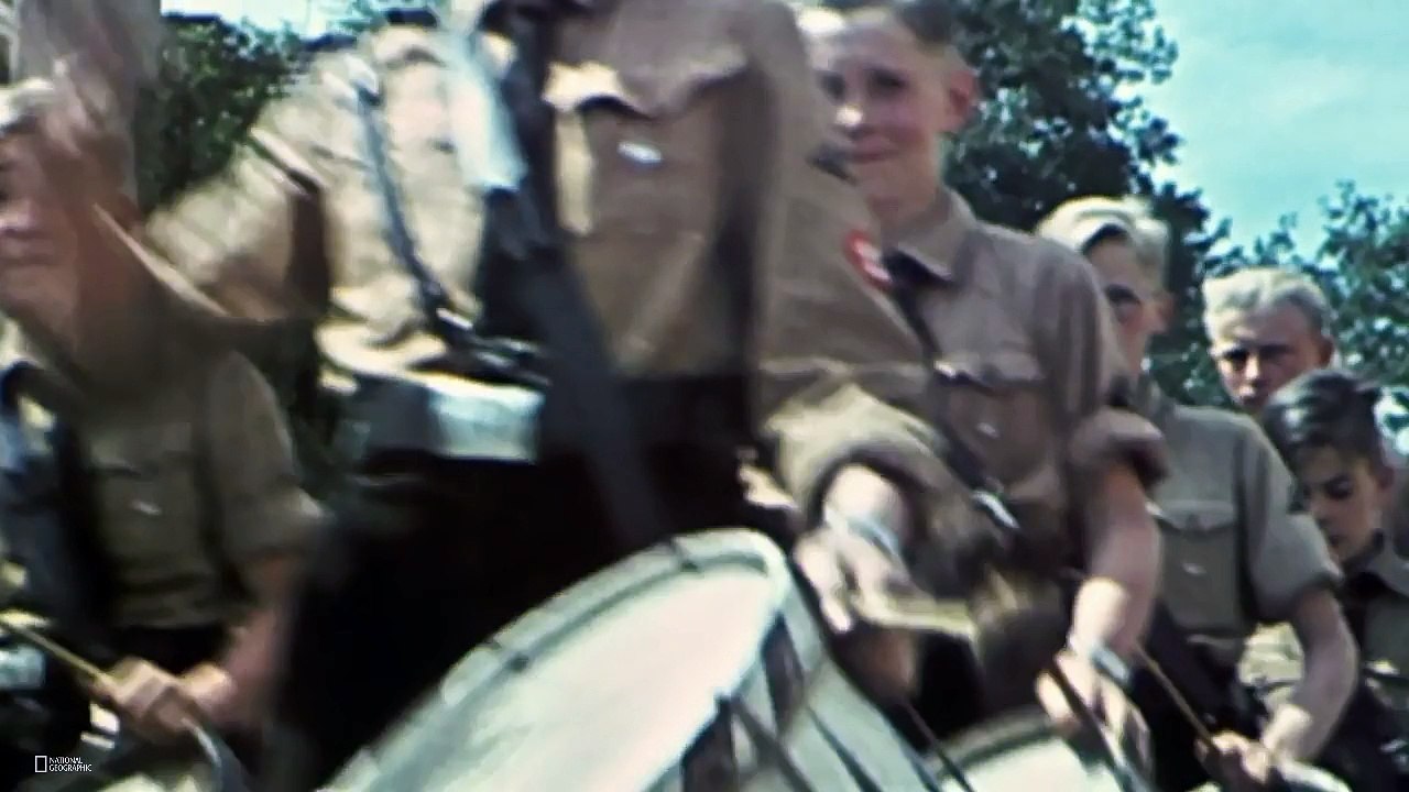 ヒトラー･ユーゲント：ナチスの子供たち #01 「総統に命を捧げて」