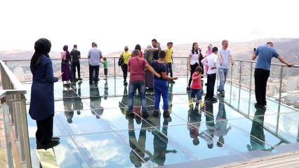 Bayramda Çankırı'daki cam seyir terasına yoğun ilgi
