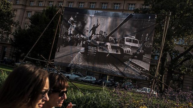 Земану не до Пражской весны