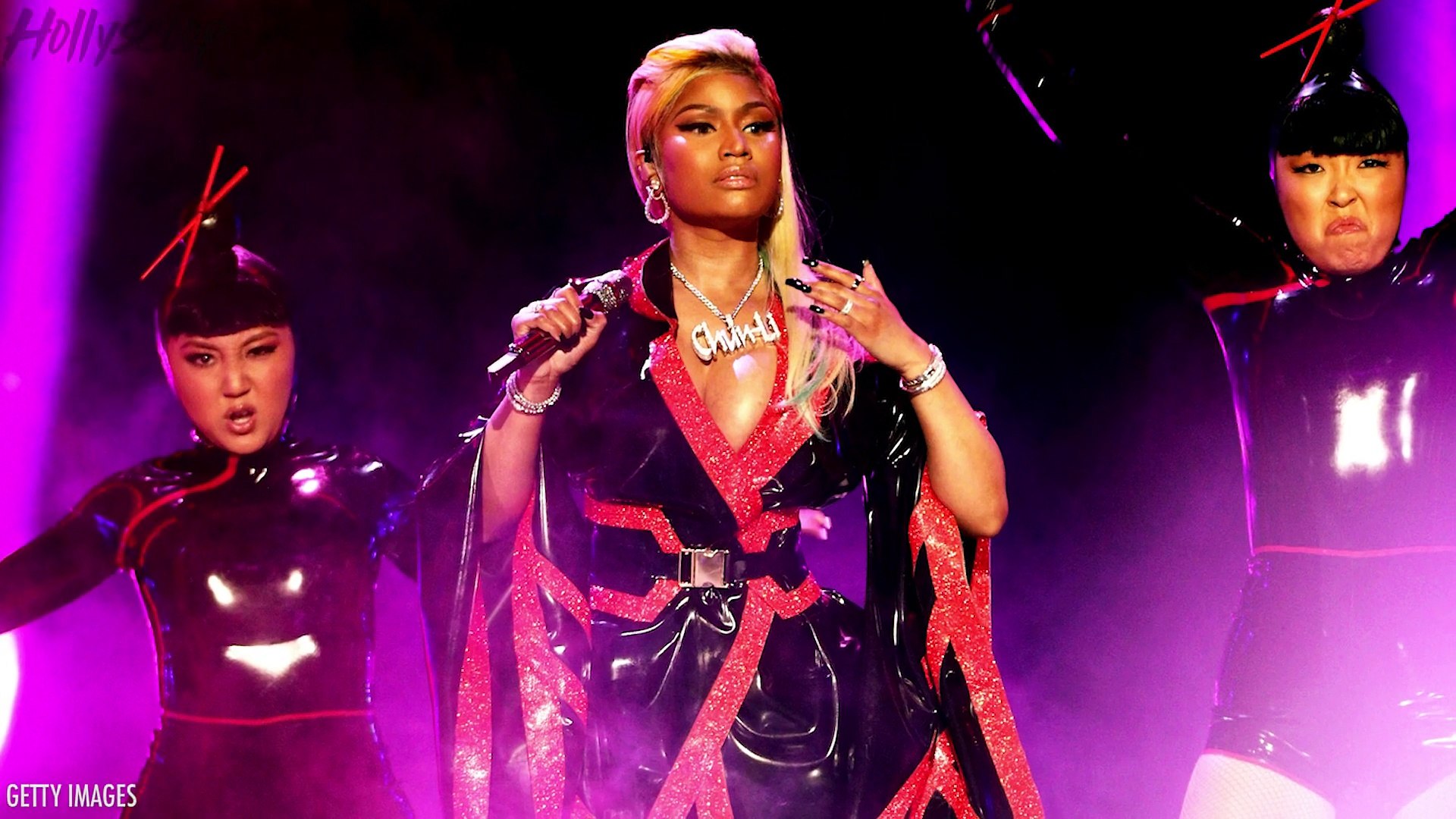 ⁣Nicki Minaj ATTACKS Travis Scott LIVE On AIR!