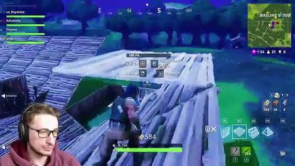 ON CONSTRUIT UN TERRAIN DE FOOT | FORTNITE BASE TROLL XXL