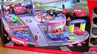 DisneyPixarCars Auto Parking Garage Playset with Lightning McQueen Piston Cup Bus Unboxing
