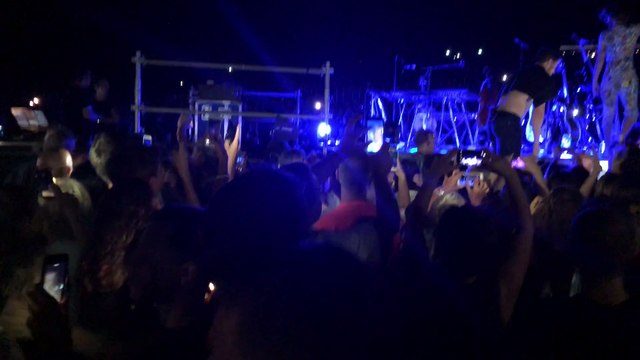 Quand Imagine Dragons traverse le public du Zenith de Nancy