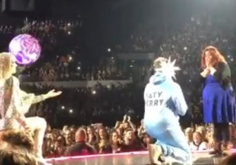 Man in Shark Onesie Proposes to Girlfriend at Katy Perry Concert
