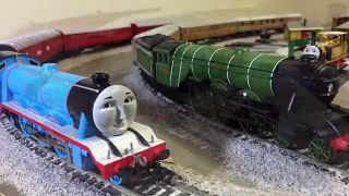 Flying Scotsman and Gordon Brother Trouble Thomas & Friends HO Scale Trains