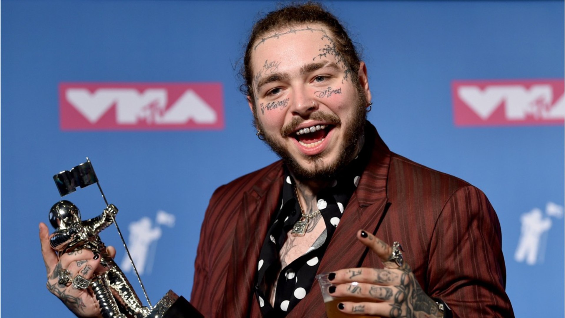 ⁣Post Malone Plane Lands Safely After Blown Tires