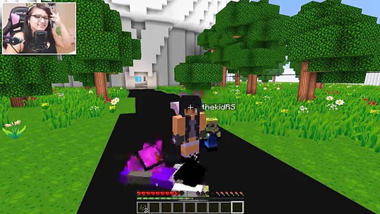 YouTuber Pizza Talk | Hide and Seek Minions