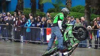 Jason Britton Motorcycle Stunt Show In The Rain Team No Limits Kawasaki Ninja