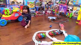 Toy Trains! We Love Thomas & Friends! Icy Mountain Drift Trackmaster Set Playtime Fun!