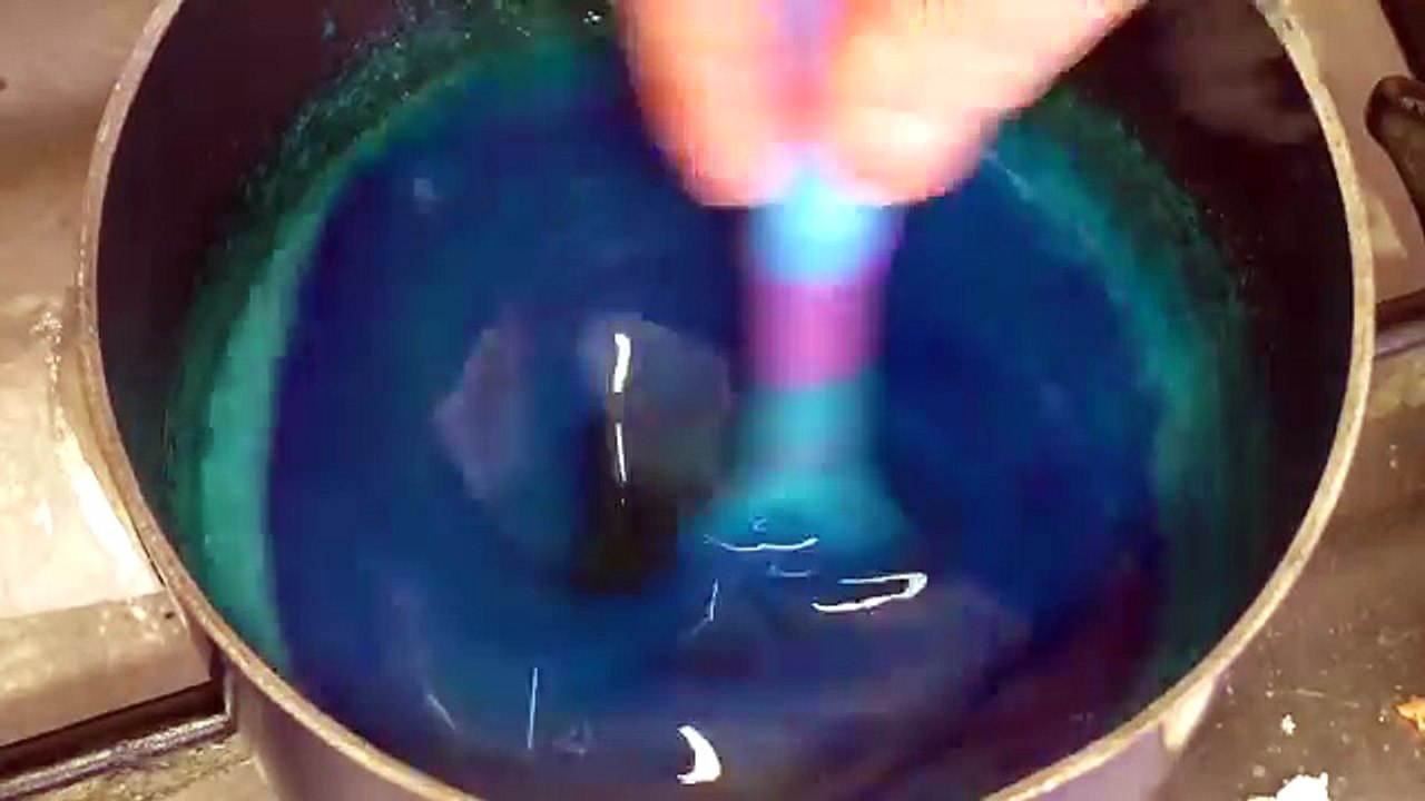 HOW TO MAKE GUMMY GUNS