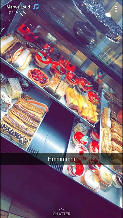 Marwa loud se se fait plaisir au restaurant avec sa famille