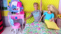 Barbie Girl, Ken & Baby Dolls trip to Disneyland! Play Barbie family morning routine for P