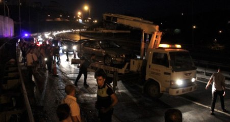 Alkollü Şoför TEM'de Zincirlemeye Kazaya Yol Açtı: 6 Yaralı