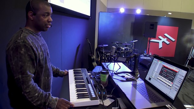 Jae Deal & Anya V Creating a Song with iRig Keys I_O (1080p)