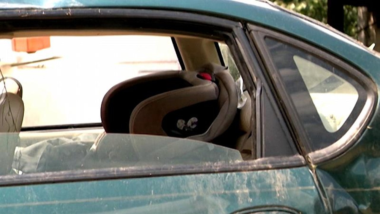 Mutter verunglückt tödlich, Kinder überleben tagelang unentdeckt