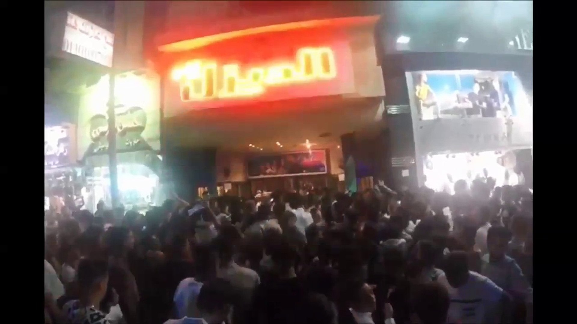 ⁣فيديو: هكذا احتفل محمد رمضان بفيلمه الديزل مع جمهوره