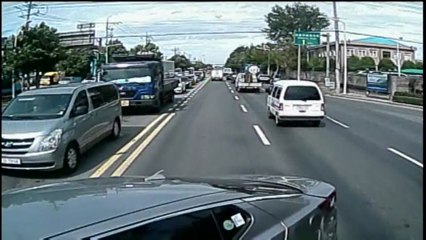 70대 운전자 차로 변경하다 8중 추돌사고 / YTN