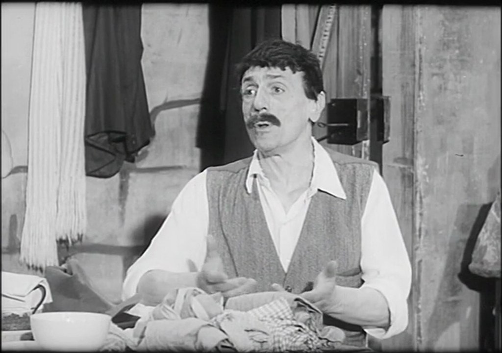 Sogno di una Notte di Mezza Sbornia (Commedia Teatrale Televisiva Completa -primo tempo) di Eduardo De Filippo